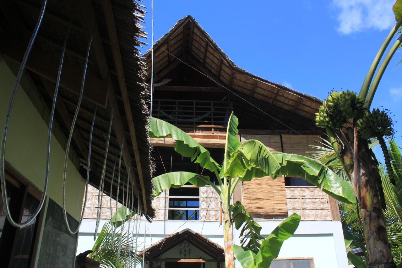 Footprints Homestay (Adults Only) General Luna  Eksteriør bilde
